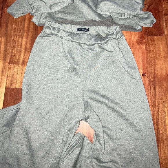 Two pieces - Picture 2 of 2